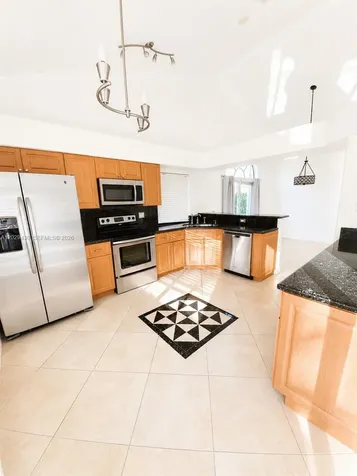 569 Spinnaker Weston FL 33326