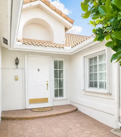 569 Spinnaker Weston FL 33326