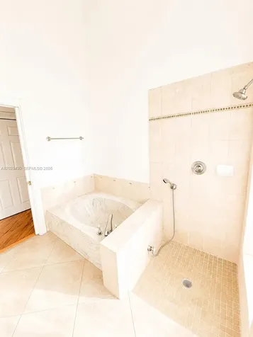 569 Spinnaker Weston FL 33326