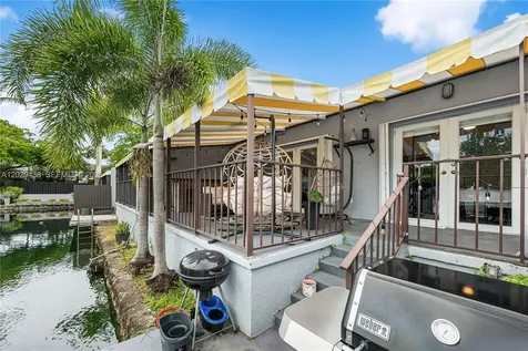 16424 Briar Patch Place Miami Lakes FL 33014