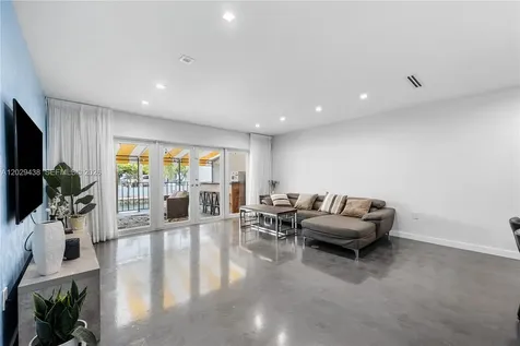16424 Briar Patch Place Miami Lakes FL 33014