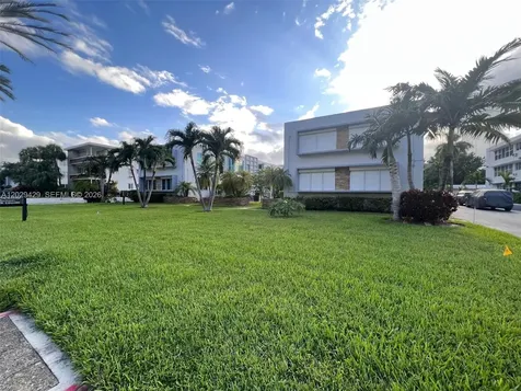 10178 Collins Avenue Bal Harbour FL 33154