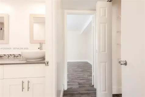 300 NW 42nd Avenue Miami FL 33126