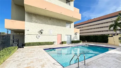 300 NW 42nd Avenue Miami FL 33126