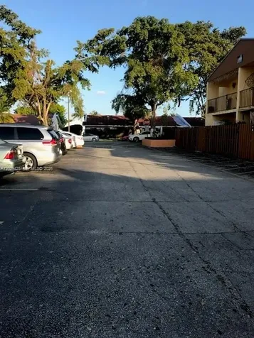 15401 SW 81st Cir Lane Miami FL 33193