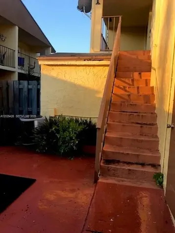 15401 SW 81st Cir Lane Miami FL 33193