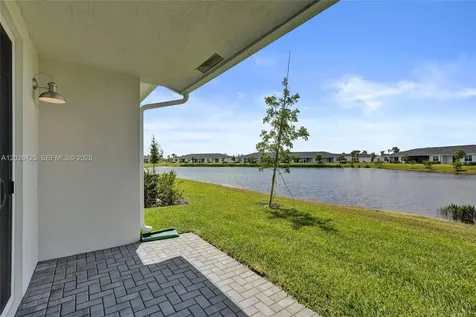 3777 Harborside Avenue Fort Pierce FL 34946