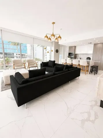 2900 NE 7th Avenue Miami FL 33137