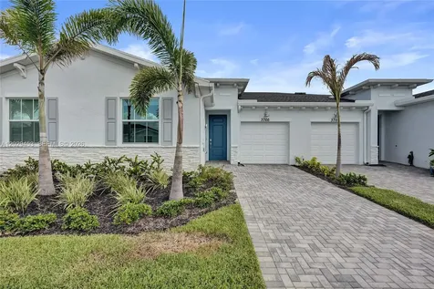 3766 Harborside Avenue Fort Pierce FL 34946