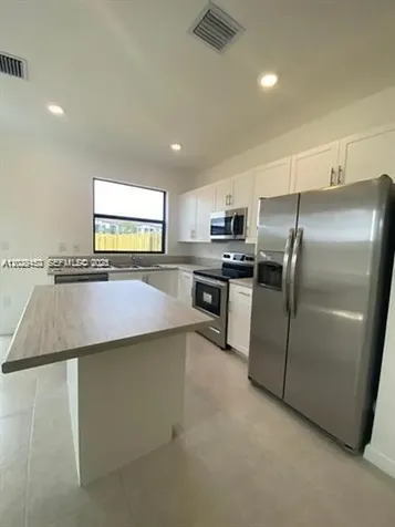 593 NE 208th Terrace Miami FL 33179