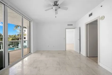 7918 Harbor Island Drive North Bay Village FL 33141