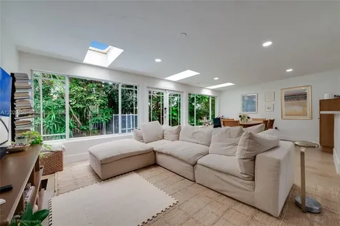 4345 SW 13th Street Miami FL 33134
