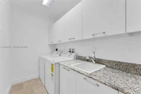 8441 NW 51st Terrace Doral FL 33166