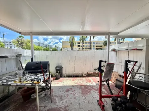 8340 NW 8th Street Miami FL 33126