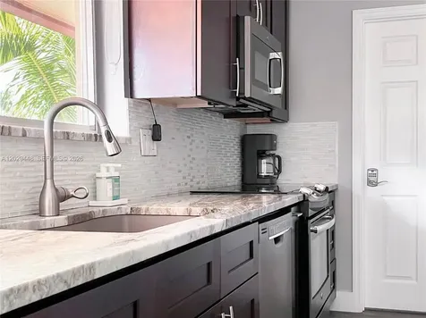 3390 SW 21st Street Fort Lauderdale FL 33312