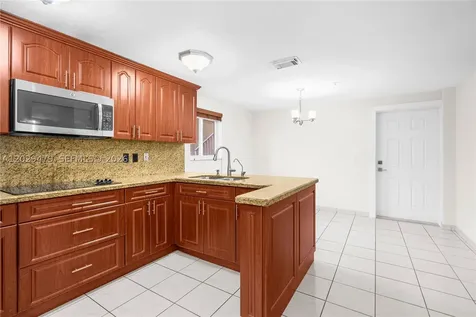 9 E 4th Street Hialeah FL 33010