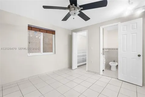 9 E 4th Street Hialeah FL 33010