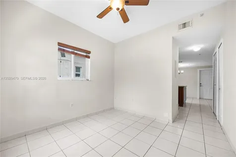 9 E 4th Street Hialeah FL 33010