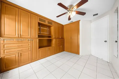 9 E 4th Street Hialeah FL 33010