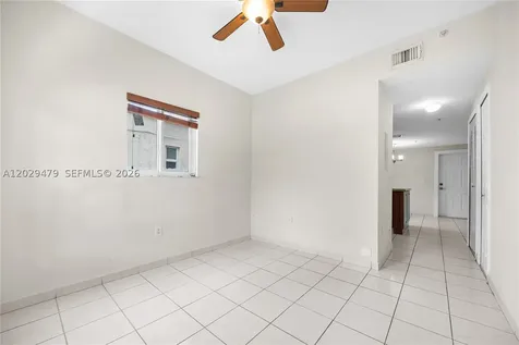 9 E 4th Street Hialeah FL 33010