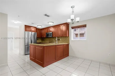 9 E 4th Street Hialeah FL 33010
