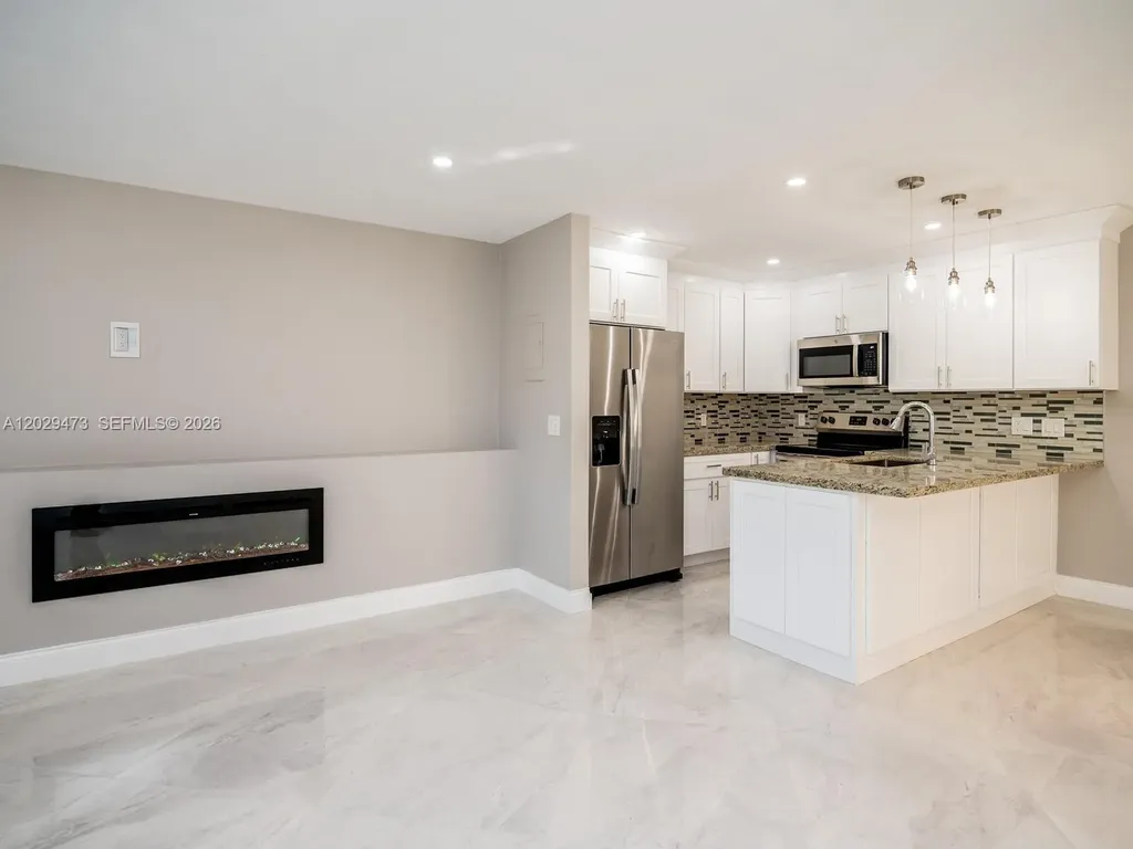 718 Brittany O Delray Beach FL 33446