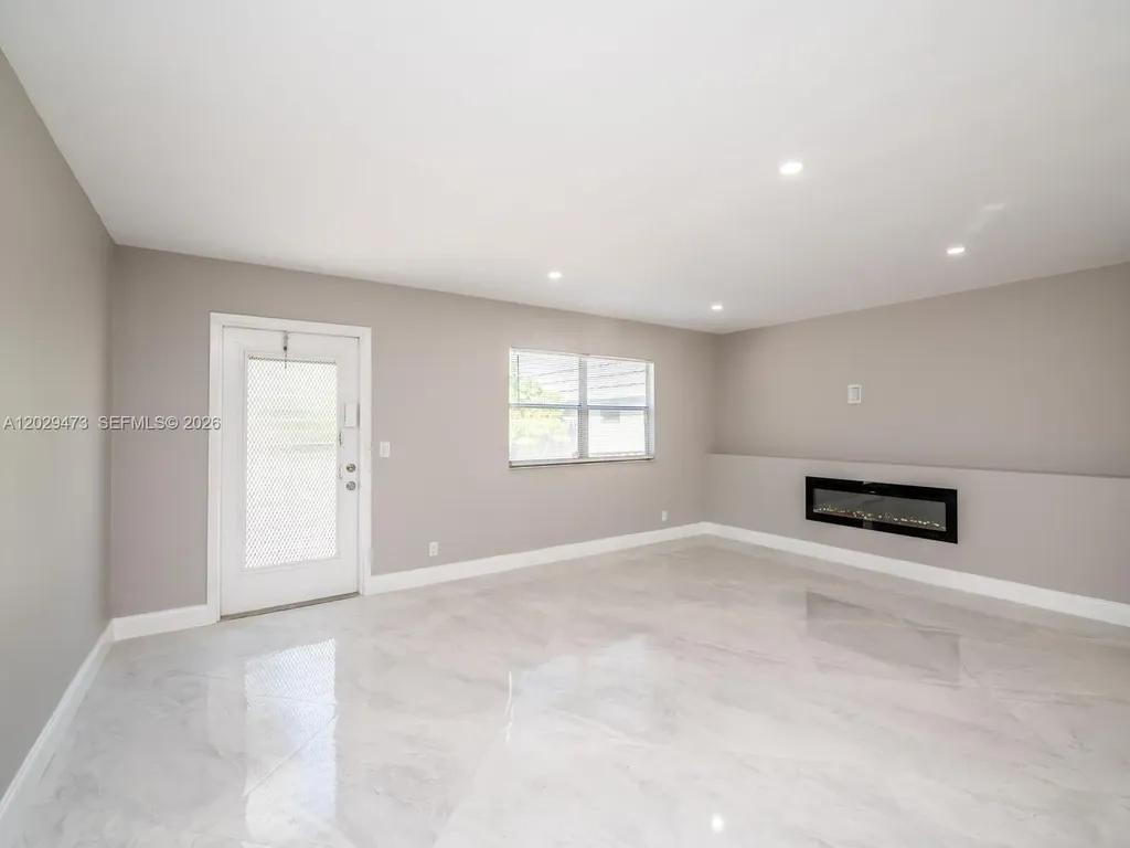 718 Brittany O Delray Beach FL 33446