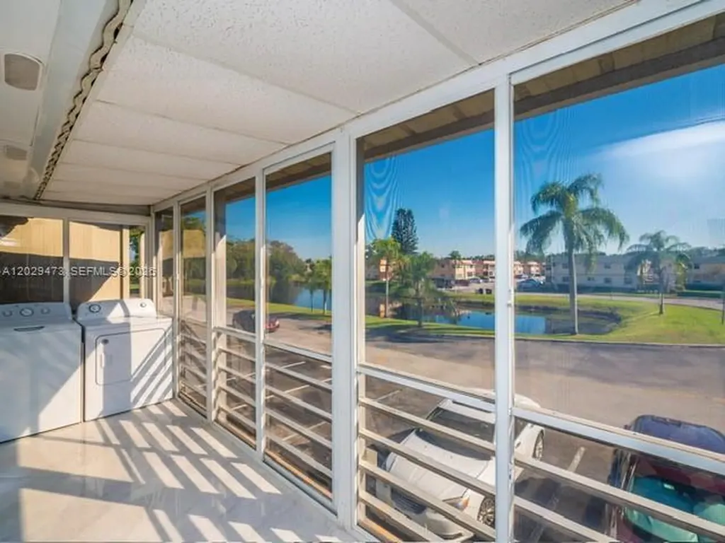 718 Brittany O Delray Beach FL 33446