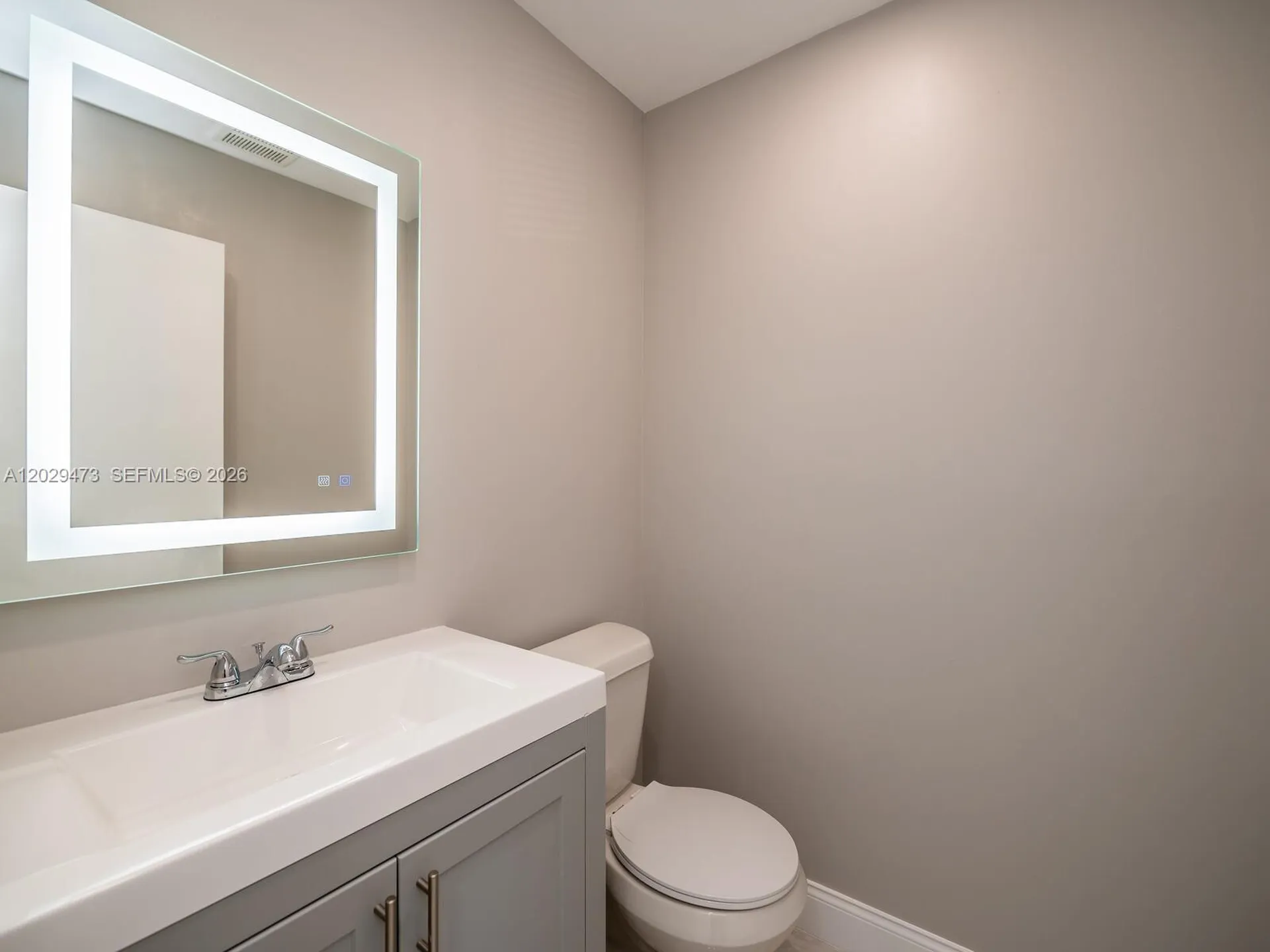 718 Brittany O Delray Beach FL 33446