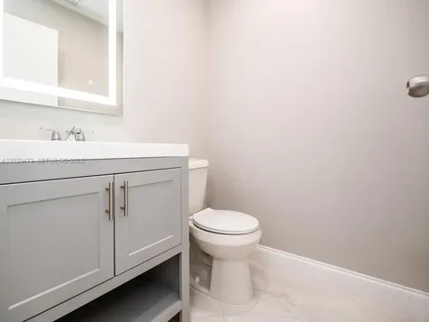 718 Brittany O Delray Beach FL 33446