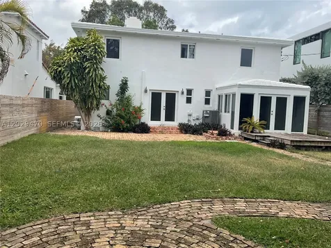 550 W 49th Street Miami Beach FL 33140