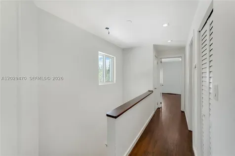 550 W 49th Street Miami Beach FL 33140