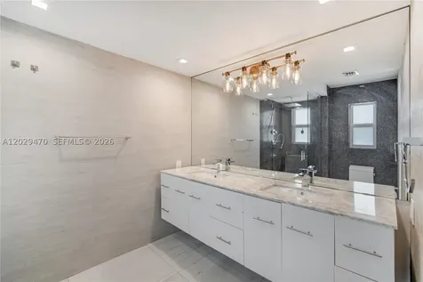 550 W 49th Street Miami Beach FL 33140