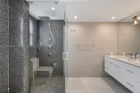 550 W 49th Street Miami Beach FL 33140