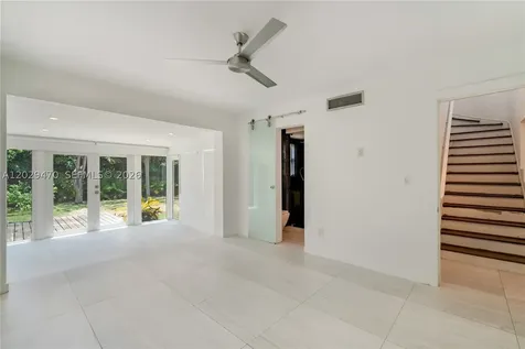 550 W 49th Street Miami Beach FL 33140