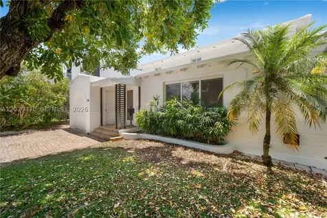 550 W 49th Street Miami Beach FL 33140