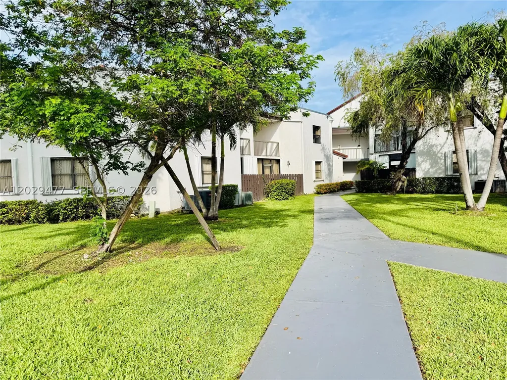 9429 Fontainebleau Boulevard Miami FL 33172