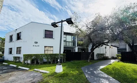 9429 Fontainebleau Boulevard Miami FL 33172