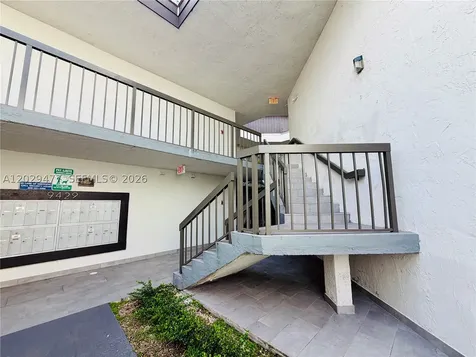 9429 Fontainebleau Boulevard Miami FL 33172