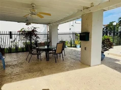 9429 Fontainebleau Boulevard Miami FL 33172