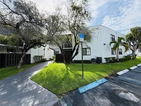 9429 Fontainebleau Boulevard Miami FL 33172