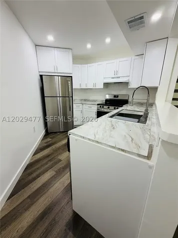 9429 Fontainebleau Boulevard Miami FL 33172
