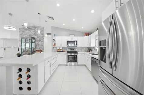 531 SW 176th Avenue Pembroke Pines FL 33029