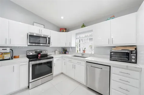 531 SW 176th Avenue Pembroke Pines FL 33029