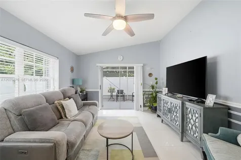 531 SW 176th Avenue Pembroke Pines FL 33029