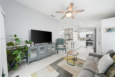 531 SW 176th Avenue Pembroke Pines FL 33029