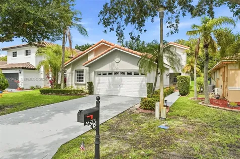 531 SW 176th Avenue Pembroke Pines FL 33029