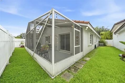 531 SW 176th Avenue Pembroke Pines FL 33029