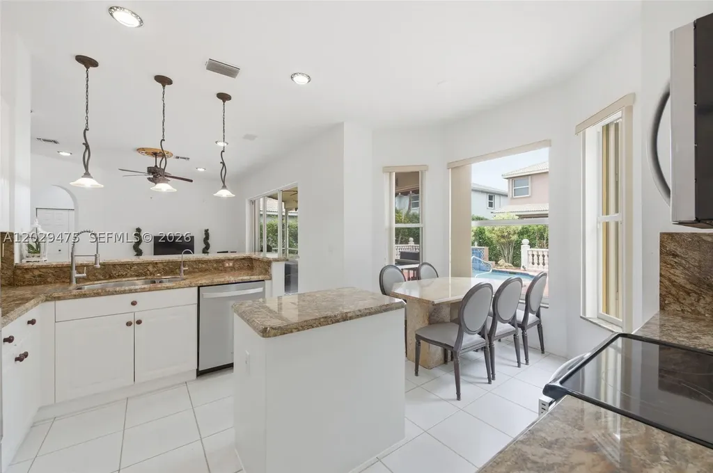 4909 NW 115th Way Coral Springs FL 33076
