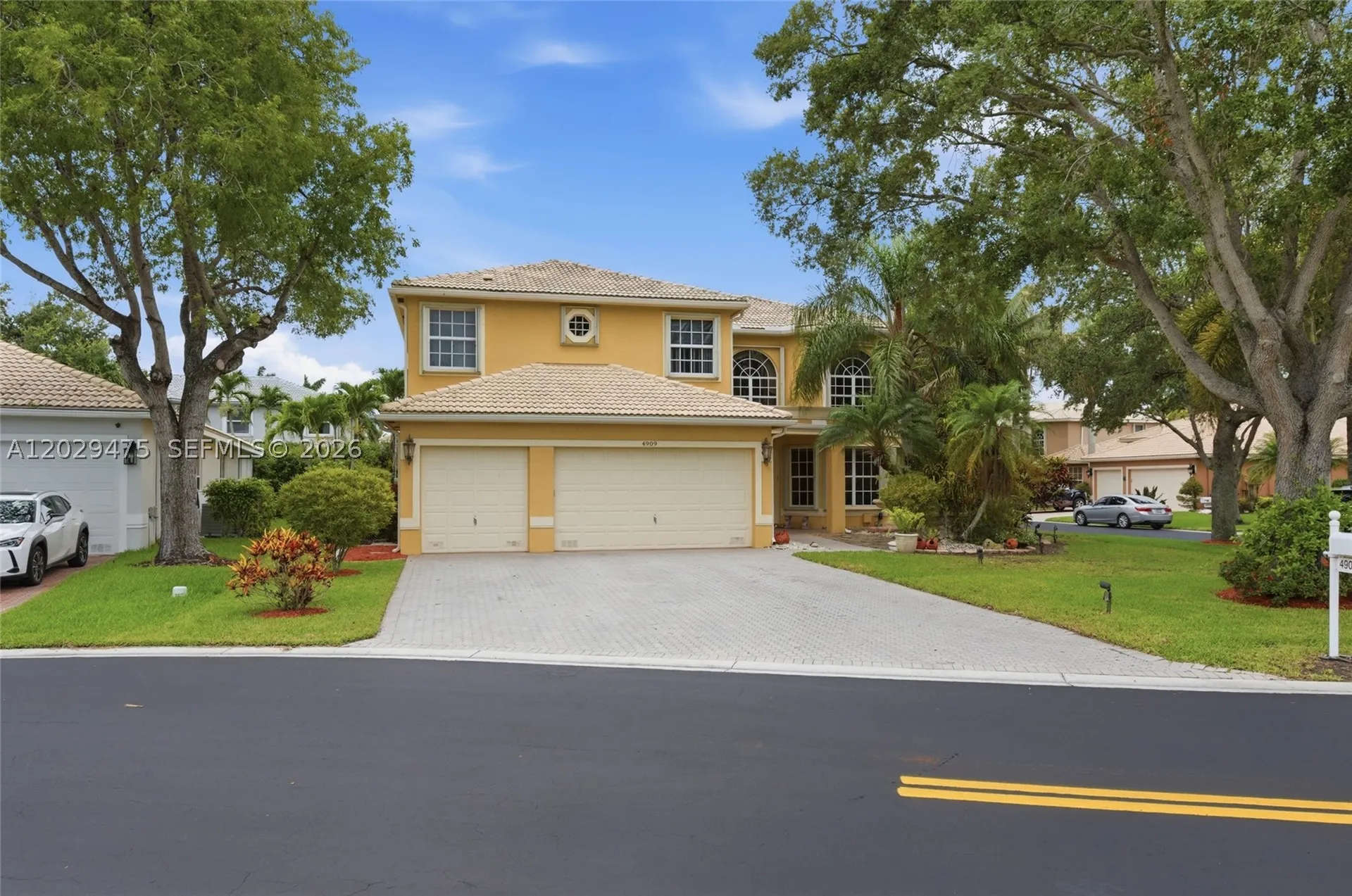 4909 NW 115th Way Coral Springs FL 33076